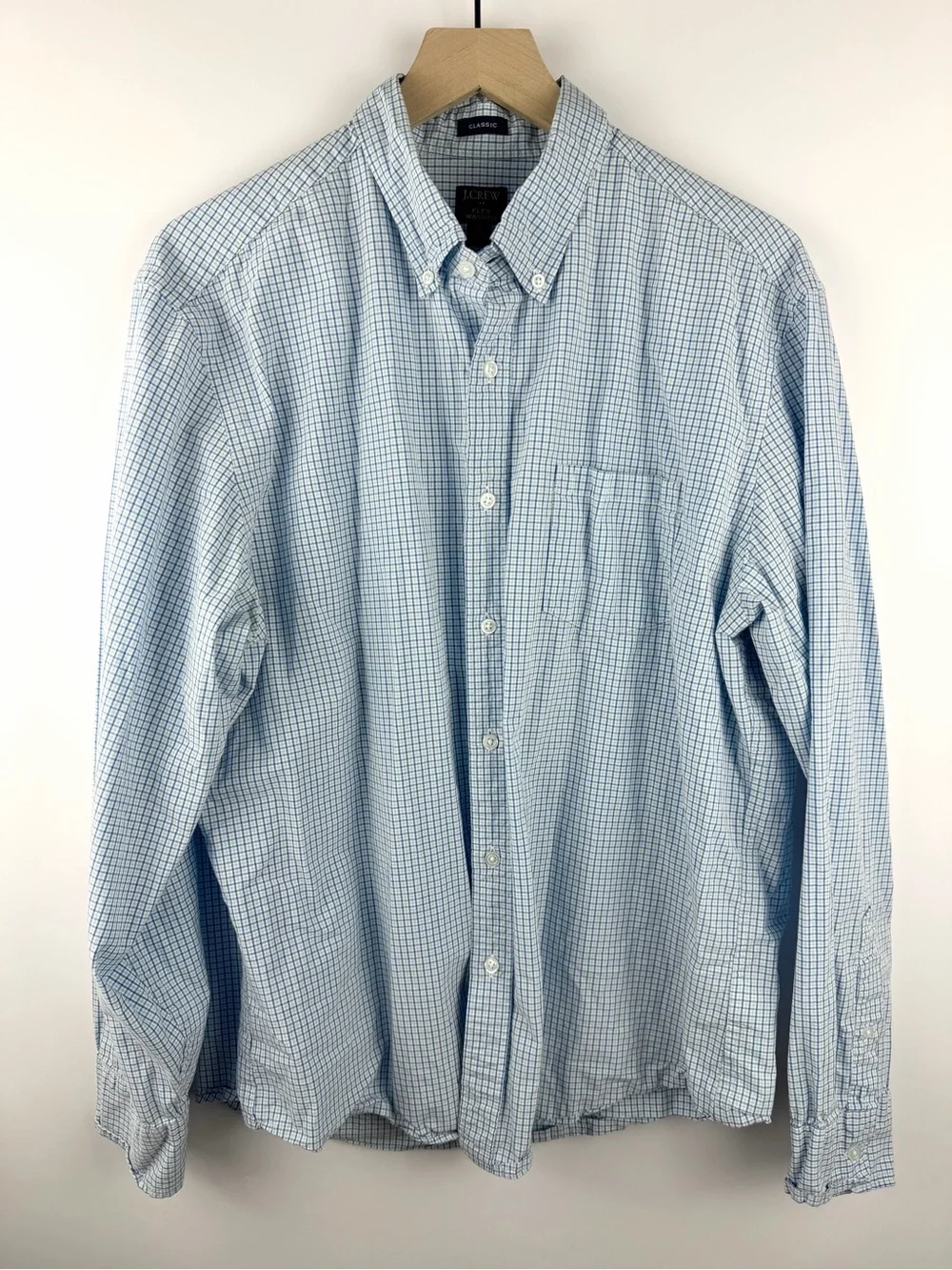 J. Crew Men’s Plaid Classic Blue Button Up XL